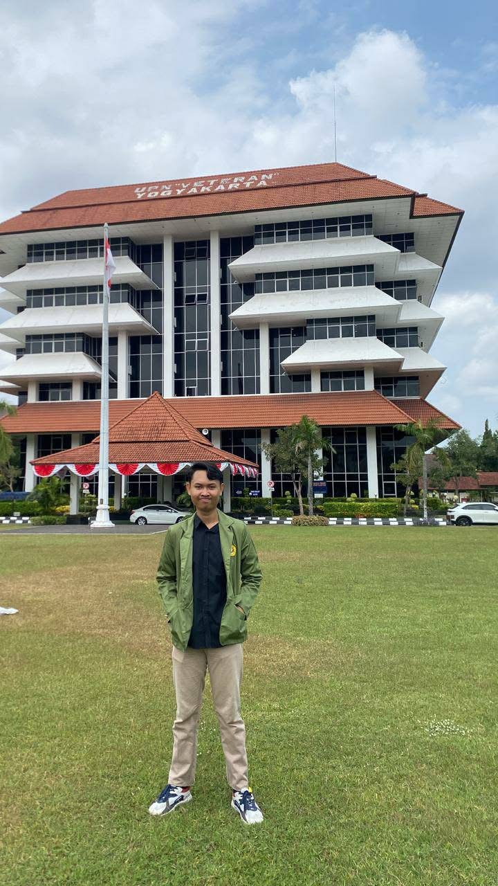 Mohd Yanwar, Student.